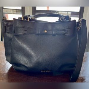Nine West purse with shoulder strap